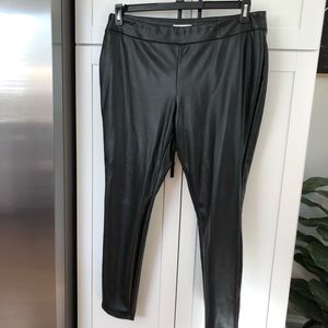 Women’s faux leather leggings